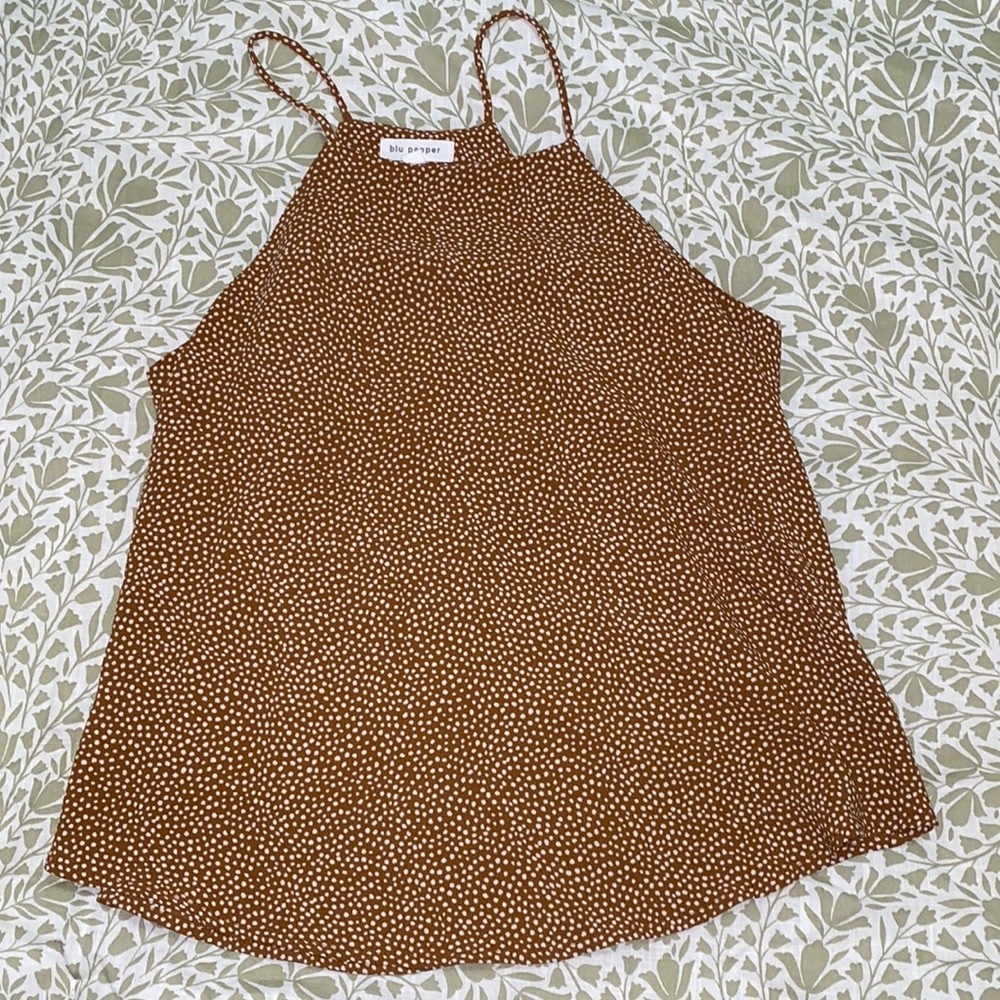 High neck sleeveless tank